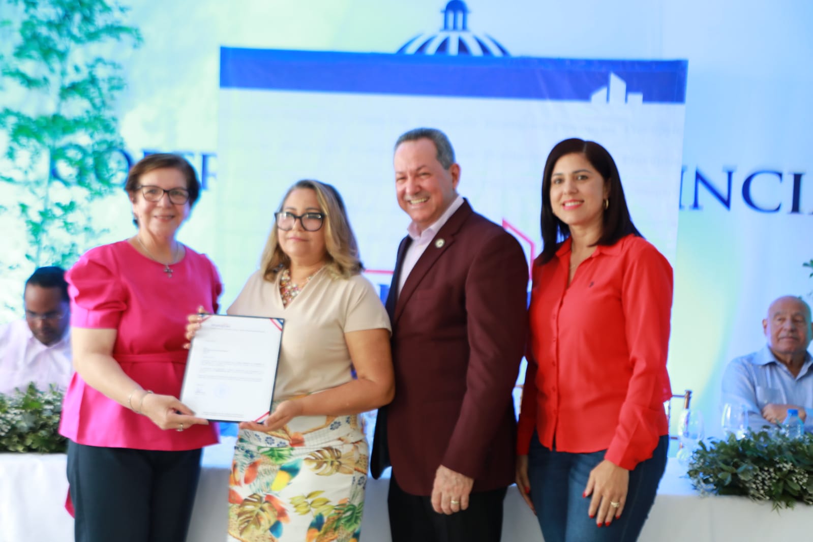 Porfirio Peralta Promipyme “rompió récord supera los 20 mil millones en préstamos” Promipyme entregó RD$105 millones a 340 empresas en Salcedo